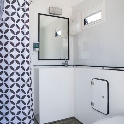 Luxury Ensuite (Ground Mounted)